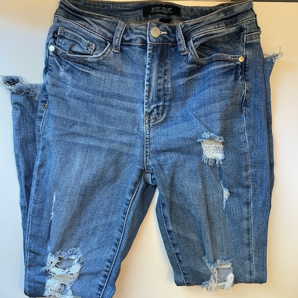 EUC Judy Blue skinnies, distressed